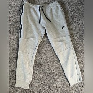 Nike joggers sweatpants